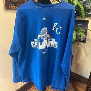 2015 Kansas City Royals “World Series Champions” long sleeve in GUC